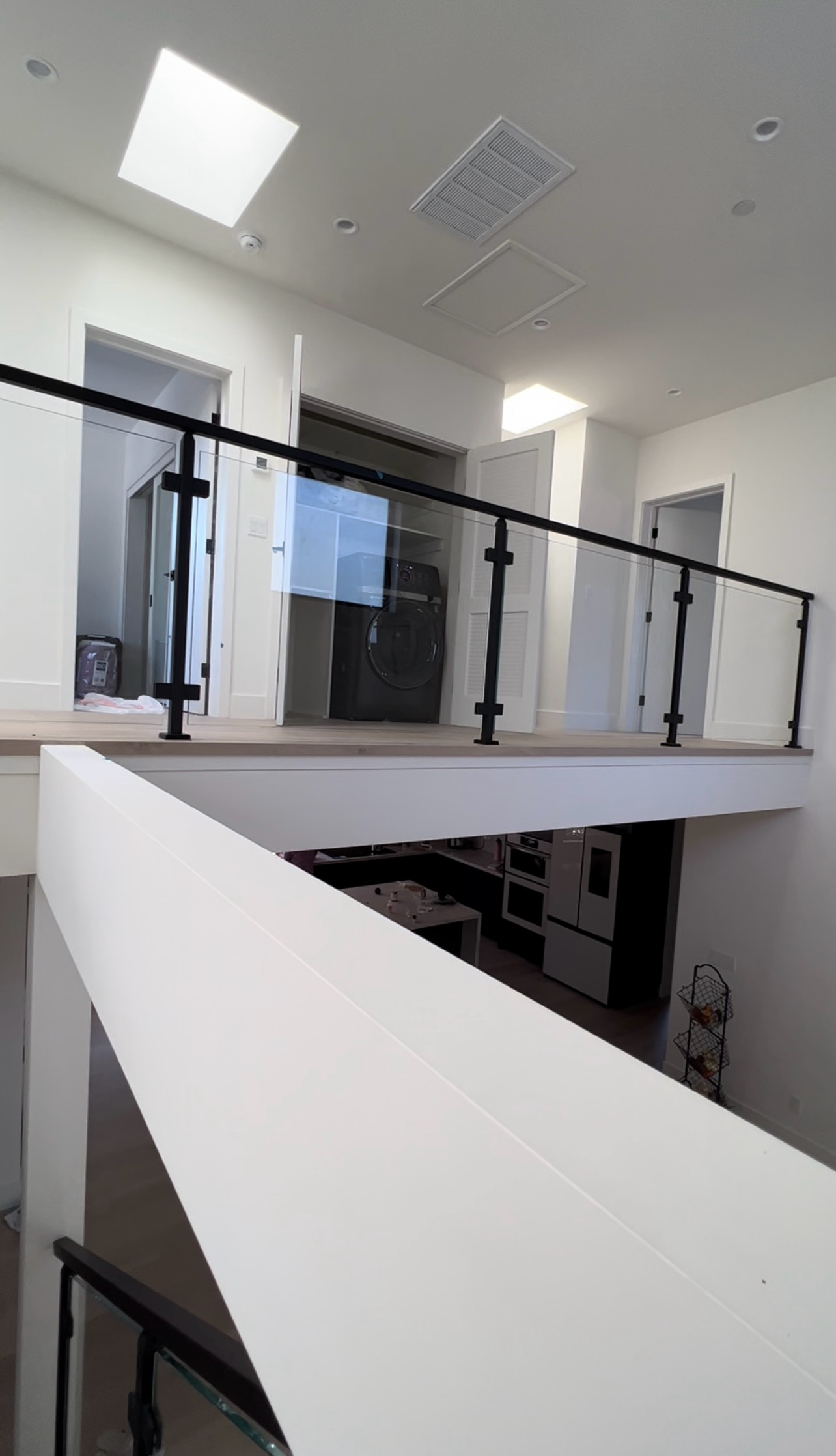 Black Glass Rail